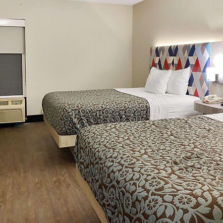 Days Inn & Suites By Wyndham Peachtree Corners Norcross Extérieur photo
