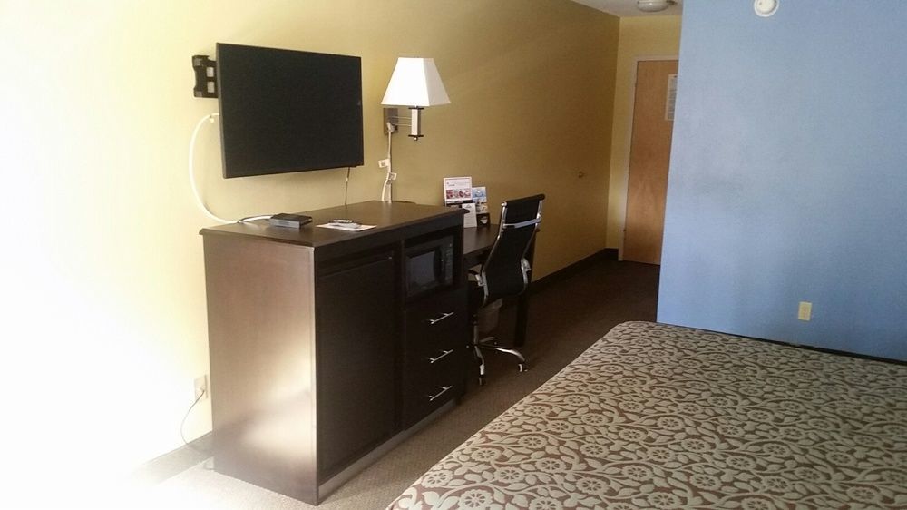 Days Inn & Suites By Wyndham Peachtree Corners Norcross Extérieur photo