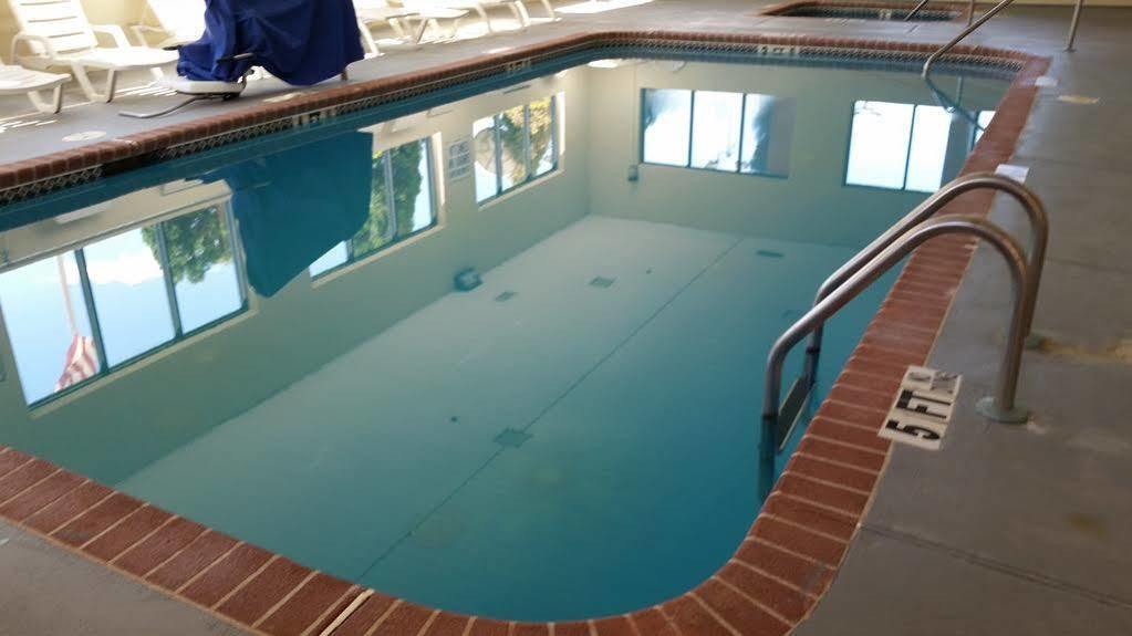 Days Inn & Suites By Wyndham Peachtree Corners Norcross Extérieur photo