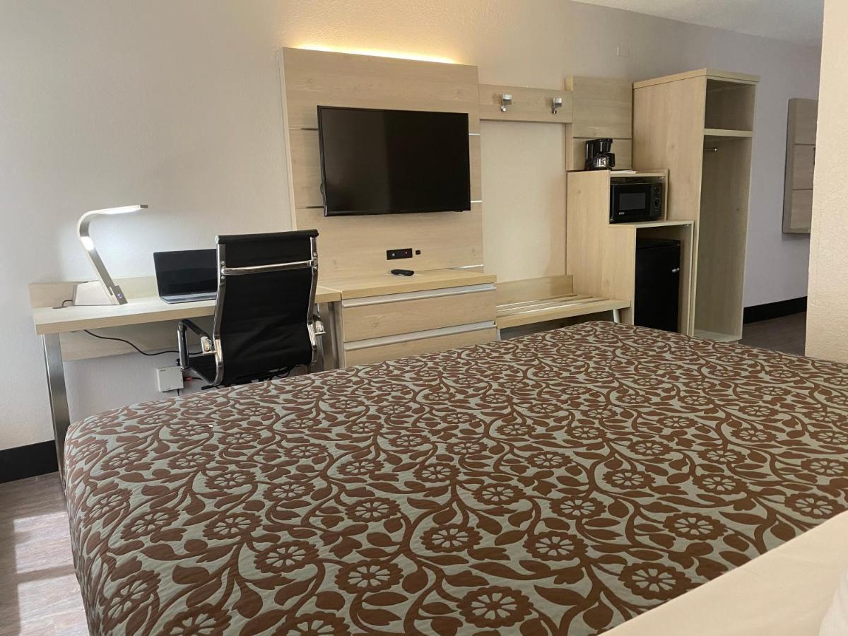 Days Inn & Suites By Wyndham Peachtree Corners Norcross Extérieur photo